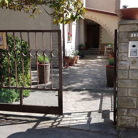 Le Casette Di Civitella La Casa Di Nonna Giulia Civitella Del Lago Exterior foto
