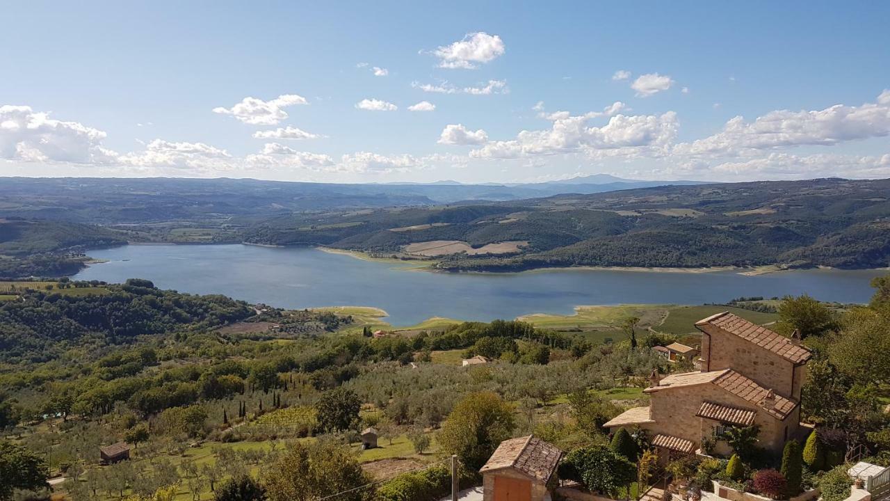 Le Casette Di Civitella La Casa Di Nonna Giulia Civitella Del Lago Exterior foto